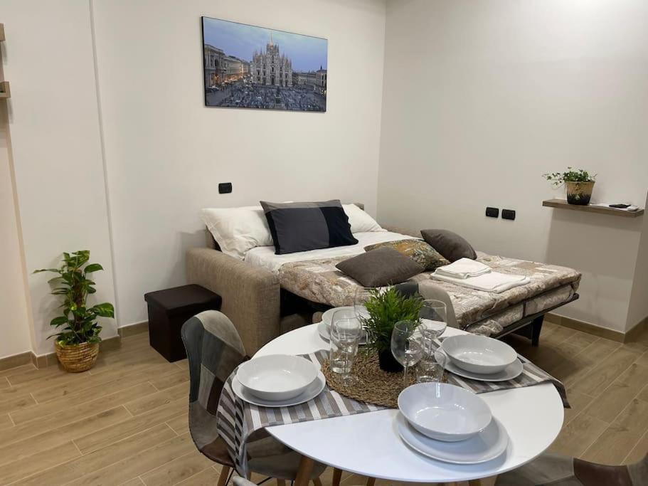 Nel Quartiere Bayres Suite Completamente Rinnovata Милан Экстерьер фото
