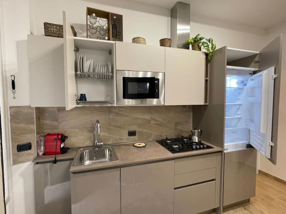 Nel Quartiere Bayres Suite Completamente Rinnovata Милан Экстерьер фото