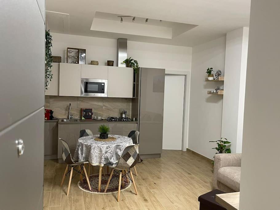 Nel Quartiere Bayres Suite Completamente Rinnovata Милан Экстерьер фото